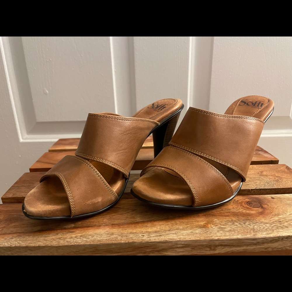 Sofft dark tan leather sandals, size 6, 3.25” heel - Picture 4 of 15